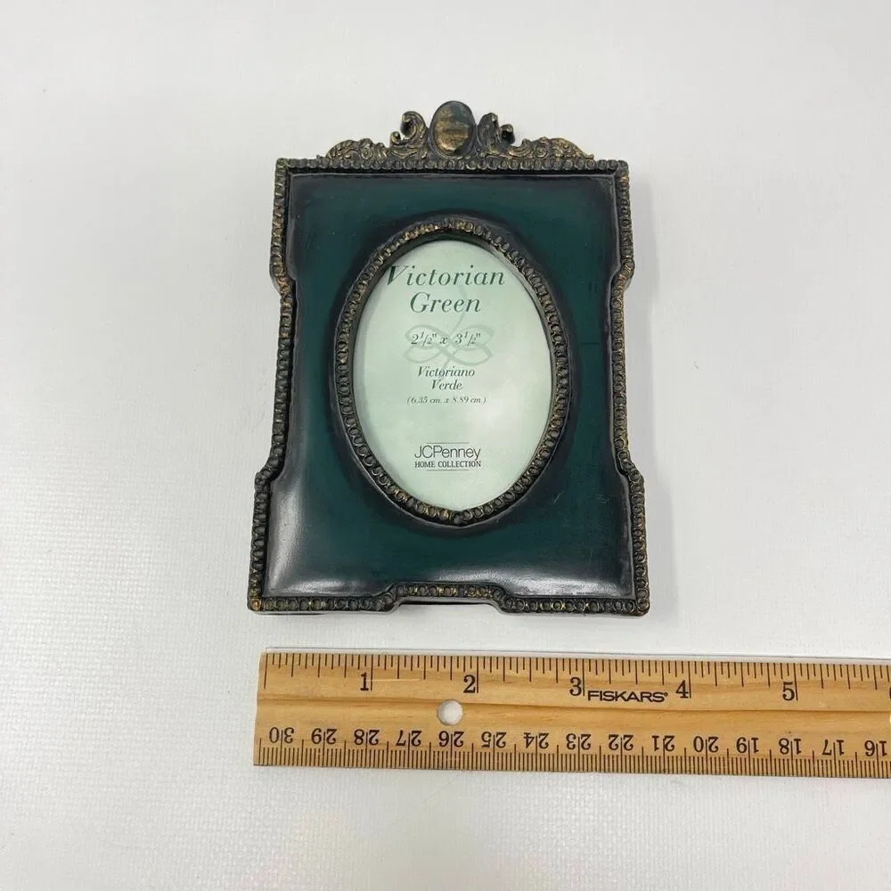 JCPenney Home Picture Frame Victorian Green Ornate Oval 2.5x3.5 Mini Frame